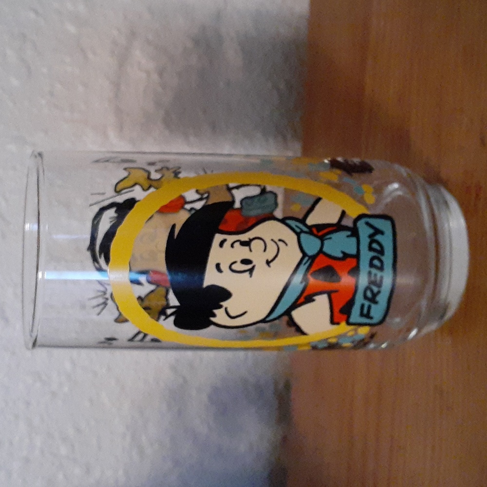Freddy The Fintstone Kids 1986 Hanna-Barbera Productions vintage glass Pizza Hut